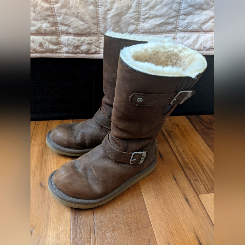 UGG Kensington Brown Leather Boots EUC